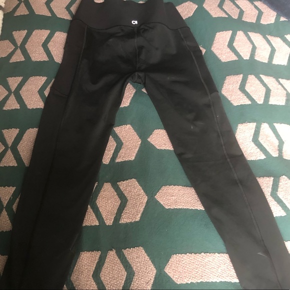 GapFit black leggings- star design - Picture 5 of 6